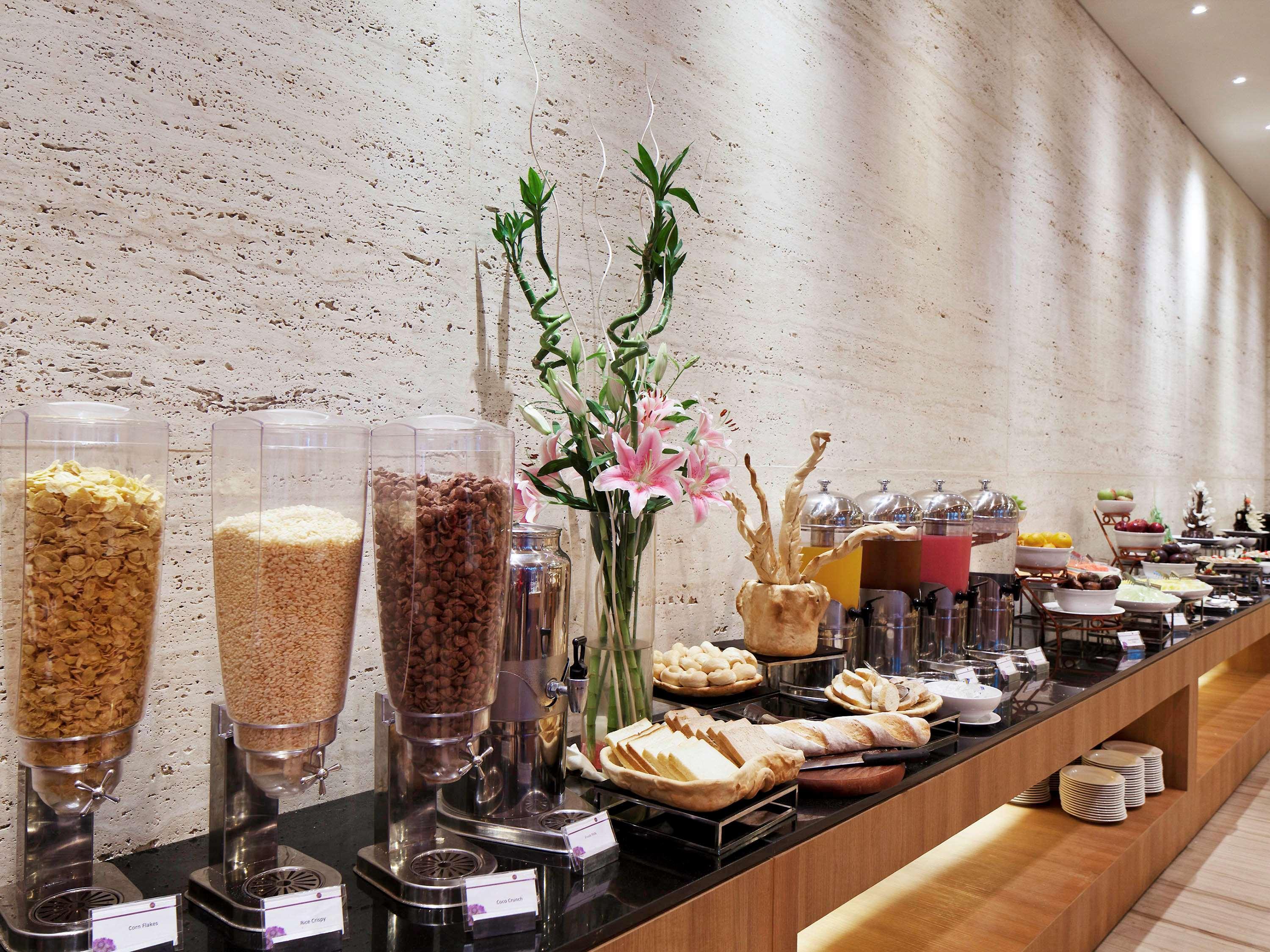 Grand Mercure Jakarta Harmoni Exterior foto